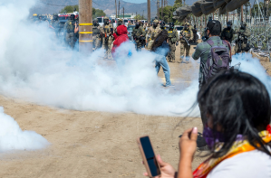 ICE deploying tear gas at farm raid location to dispurse onlookers